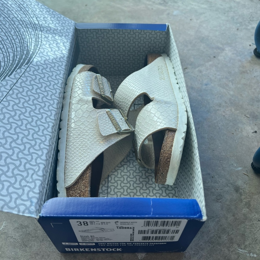 Size 7 Birkenstocks
